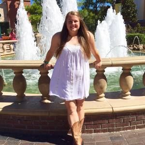 Meet your Posher, Christina